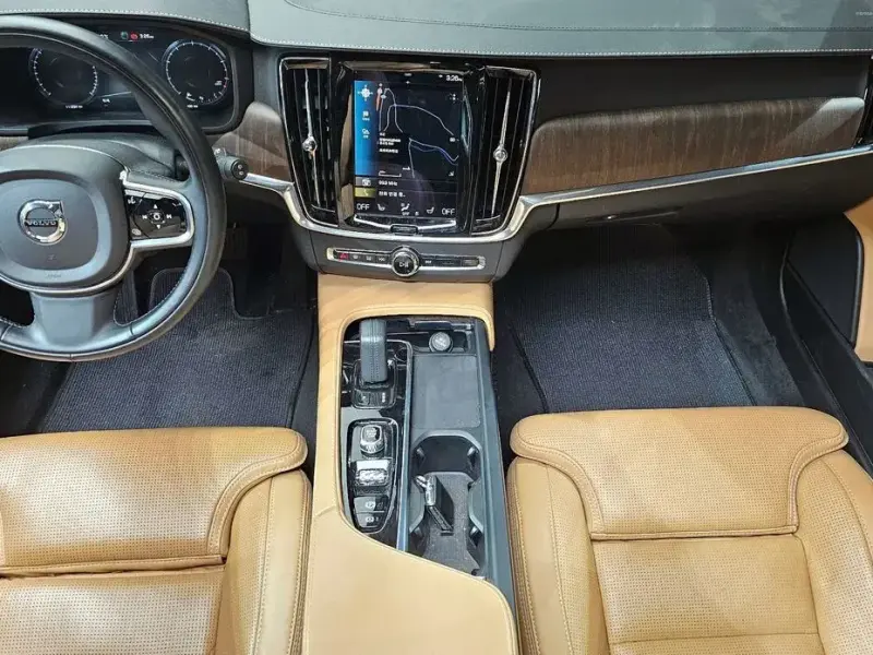 2021 Volvo V90 Cross Country с пробегом 111 294 км