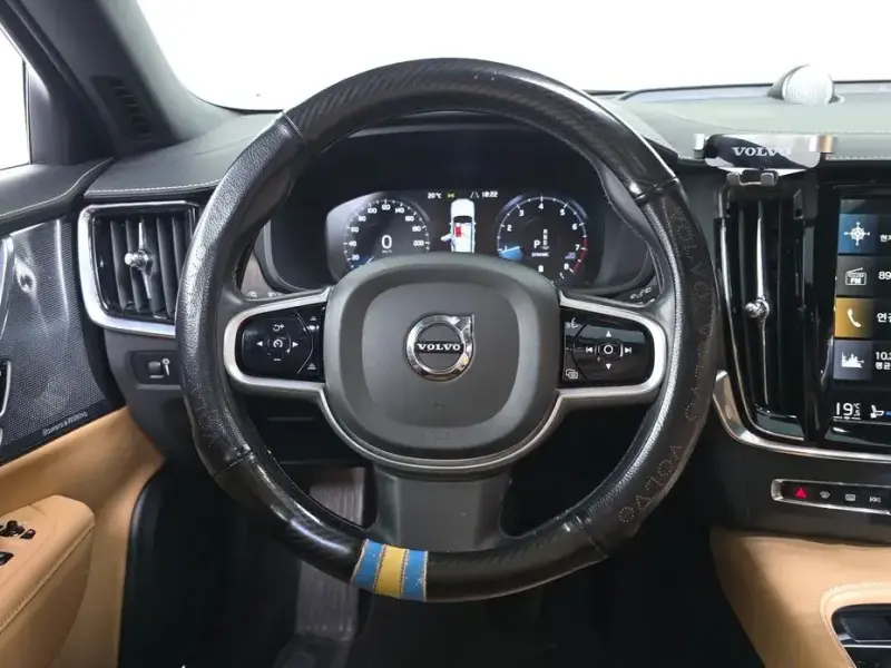 2020 Volvo V90 Cross Country с пробегом 98 207 км