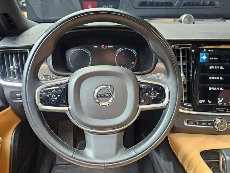 2021 Volvo V90 Cross Country с пробегом 111 294 км