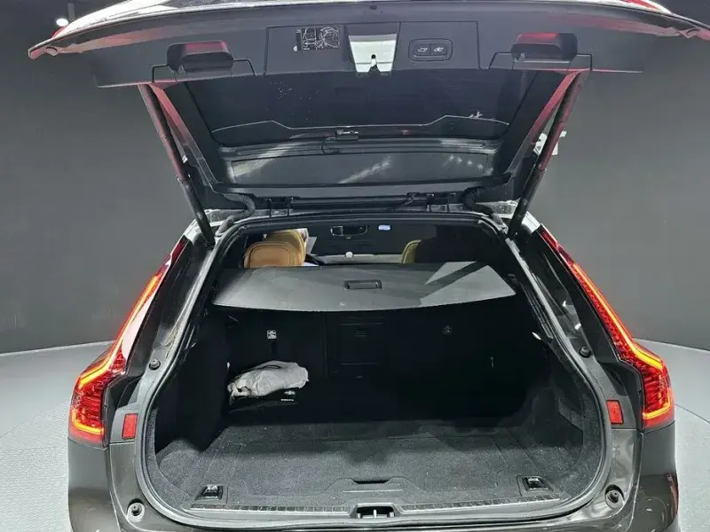 2021 Volvo V90 Cross Country с пробегом 111 294 км