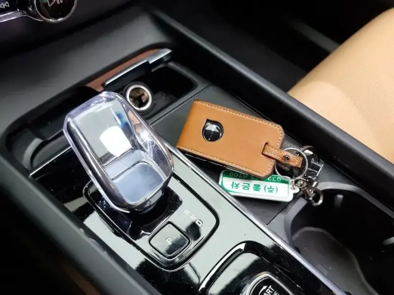 2025 Volvo XC60 с пробегом 5 842 км