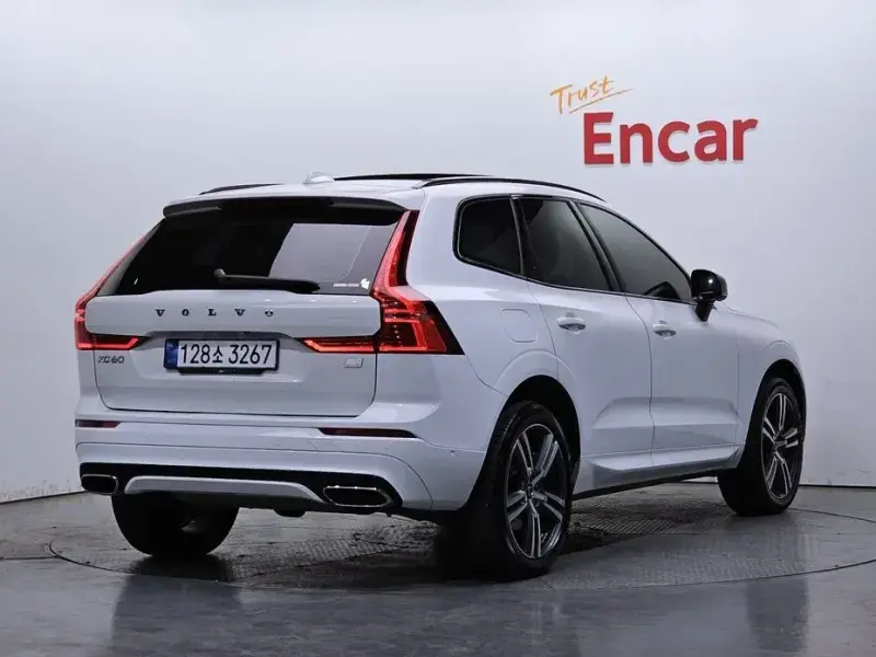2021 Volvo XC60 с пробегом 130 032 км