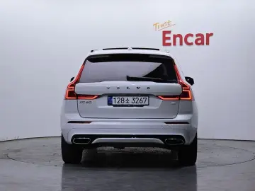 2021 Volvo XC60 с пробегом 130 032 км