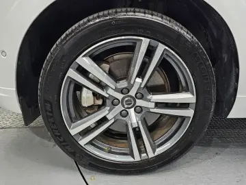 2021 Volvo XC60 с пробегом 130 032 км