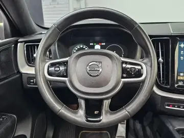 2021 Volvo XC60 с пробегом 130 032 км