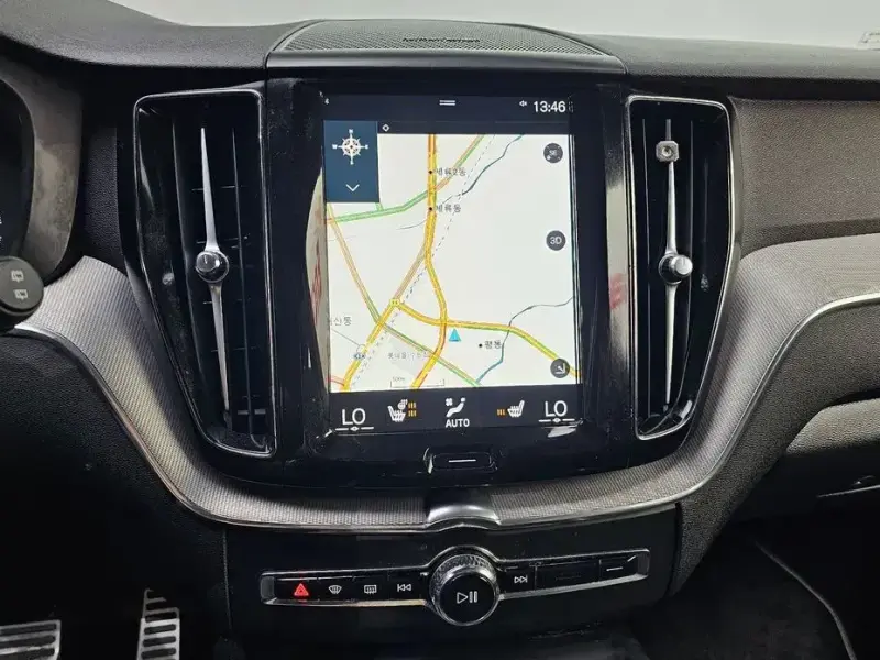 2021 Volvo XC60 с пробегом 130 032 км