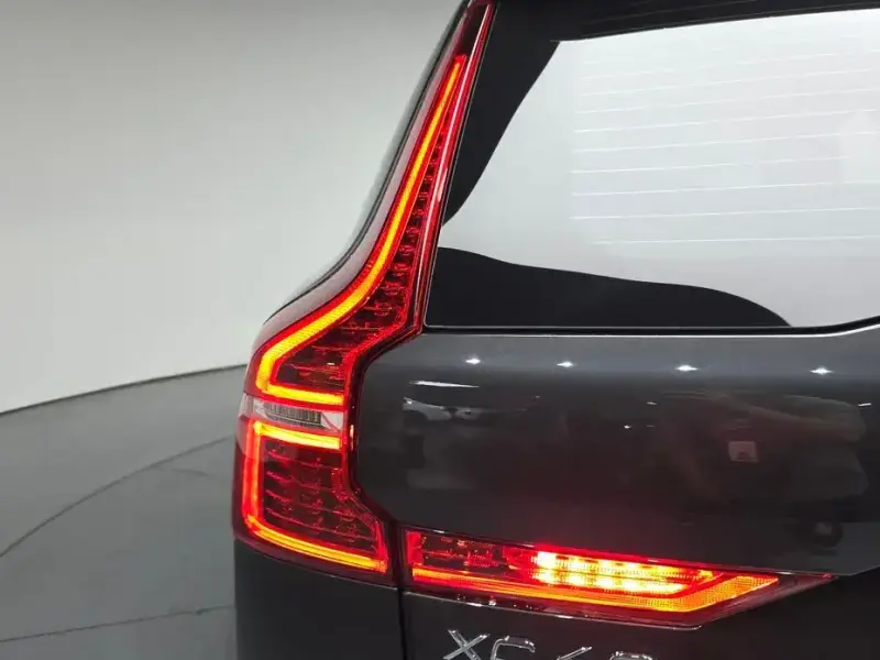 2024 Volvo XC60 с пробегом 31 033 км