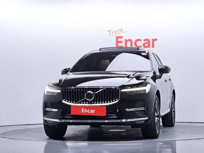 2023 Volvo XC60 с пробегом 24 499 км
