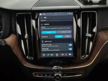 2023 Volvo XC60 с пробегом 24 499 км