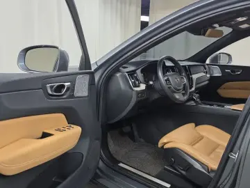 2019 Volvo XC60 с пробегом 170 076 км