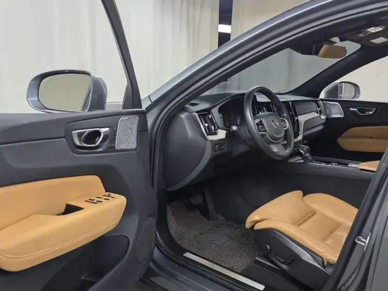 2019 Volvo XC60 с пробегом 170 076 км