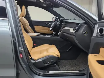 2019 Volvo XC60 с пробегом 170 076 км