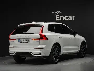 2025 Volvo XC60 с пробегом 4 464 км