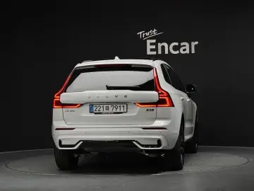 2025 Volvo XC60 с пробегом 4 464 км