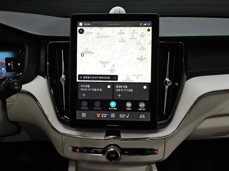 2025 Volvo XC60 с пробегом 4 464 км