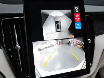 2025 Volvo XC60 с пробегом 4 464 км