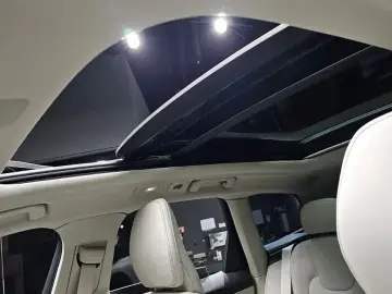 2025 Volvo XC60 с пробегом 4 464 км