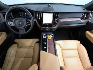 2024 Volvo XC60 с пробегом 18 694 км
