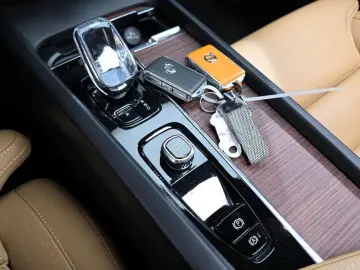 2024 Volvo XC60 с пробегом 18 694 км