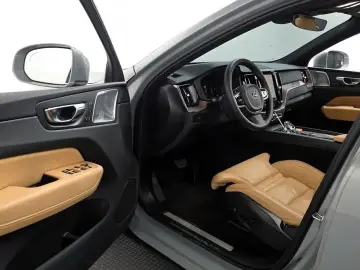 2024 Volvo XC60 с пробегом 18 694 км