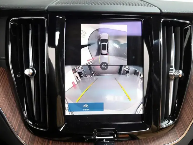 2024 Volvo XC60 с пробегом 18 694 км