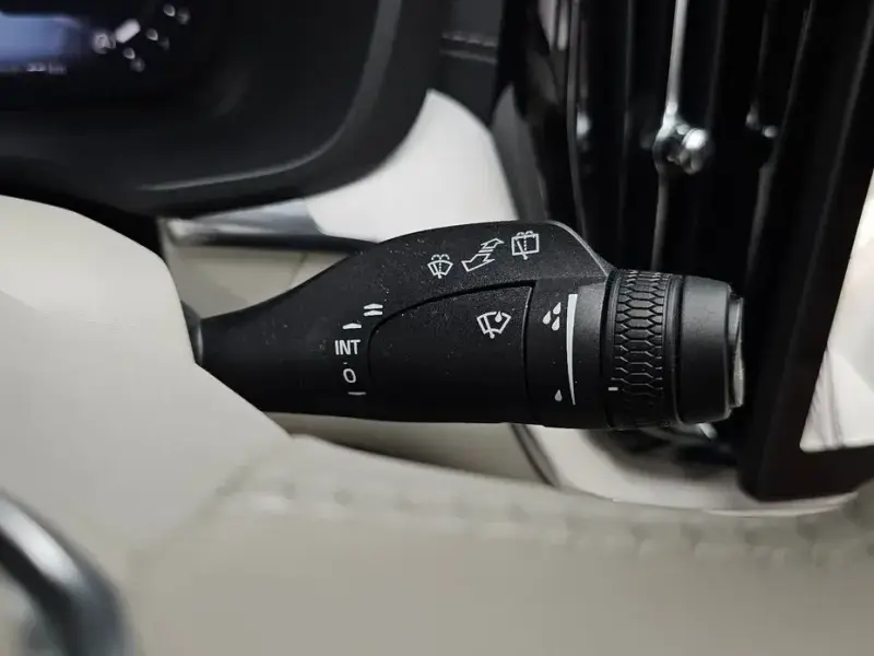 2025 Volvo XC60 с пробегом 4 464 км