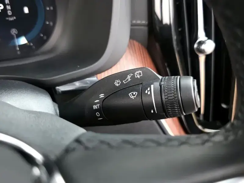 2024 Volvo XC60 с пробегом 18 694 км