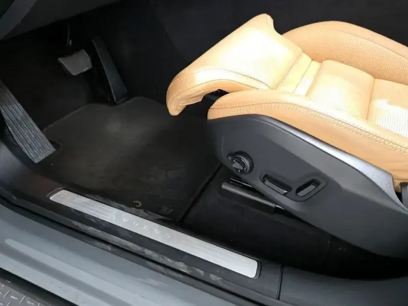 2024 Volvo XC60 с пробегом 18 694 км