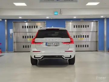 2025 Volvo XC60 с пробегом 4 291 км