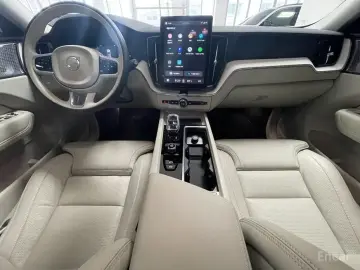 2025 Volvo XC60 с пробегом 4 291 км