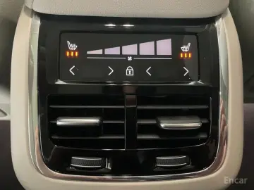 2025 Volvo XC60 с пробегом 4 291 км