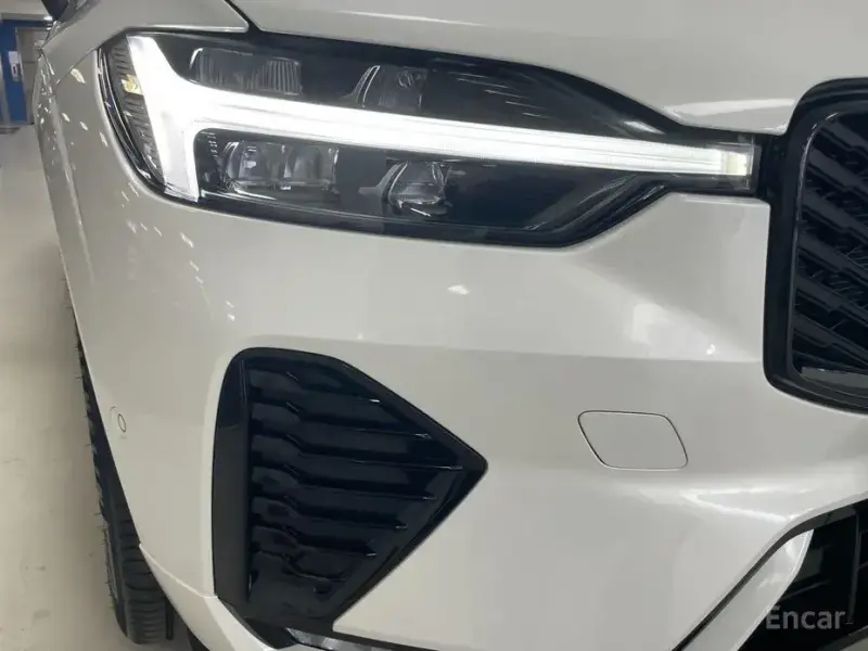 2025 Volvo XC60 с пробегом 4 291 км