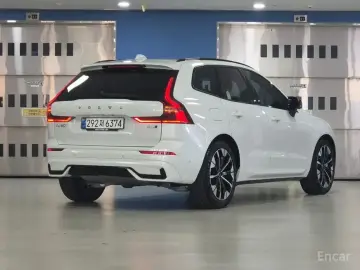 2026 Volvo XC60 с пробегом 3 040 км