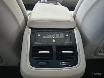 2026 Volvo XC60 с пробегом 3 040 км