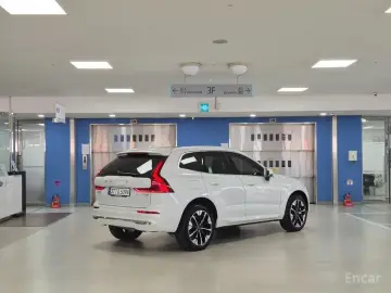 2025 Volvo XC60 с пробегом 1 330 км