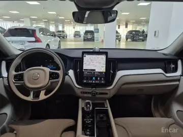 2025 Volvo XC60 с пробегом 1 330 км
