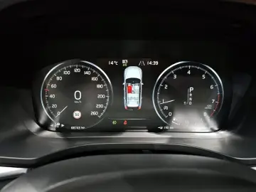 2019 Volvo XC60 с пробегом 68 743 км