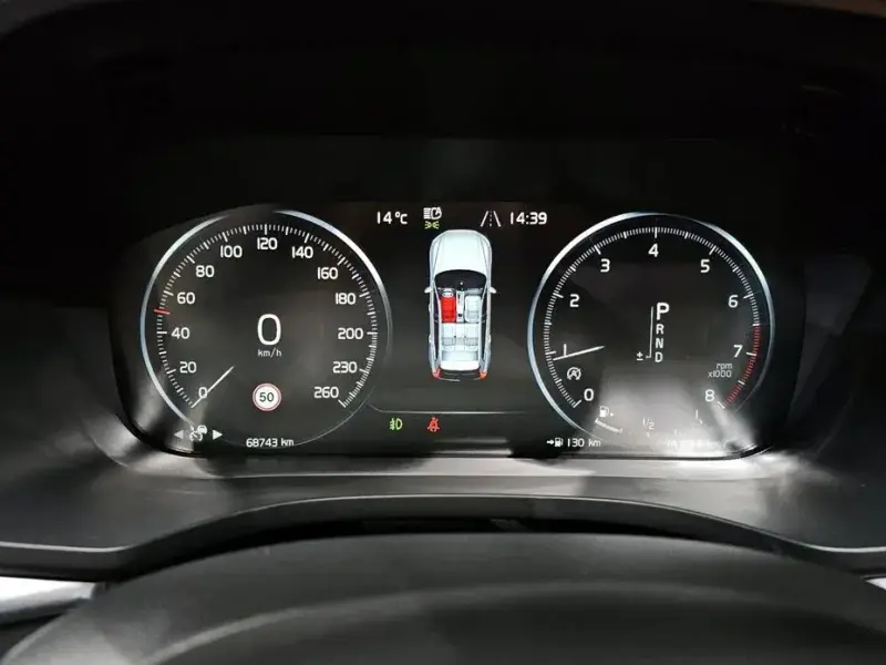 2019 Volvo XC60 с пробегом 68 743 км