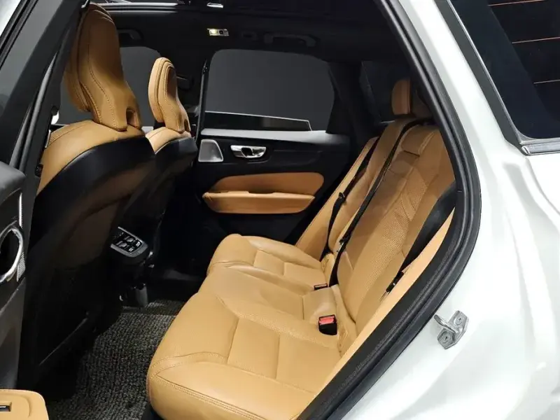 2019 Volvo XC60 с пробегом 68 743 км