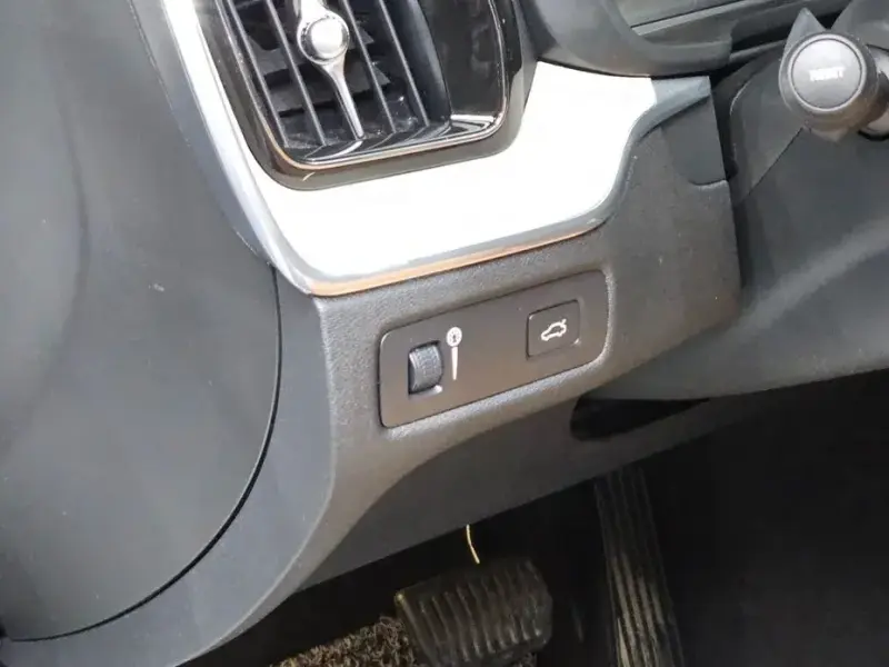 2019 Volvo XC60 с пробегом 68 743 км