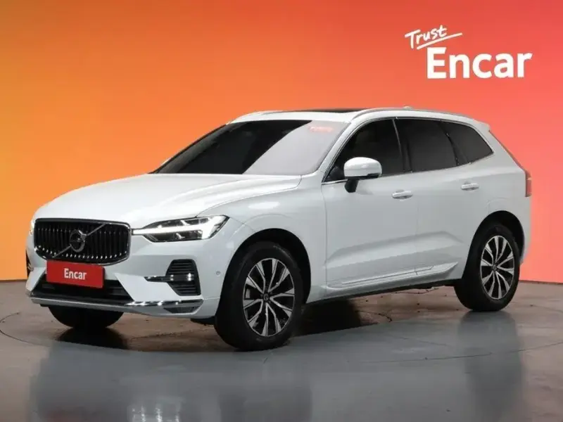 2025 Volvo XC60 с пробегом 12 849 км