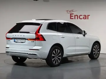 2025 Volvo XC60 с пробегом 12 849 км