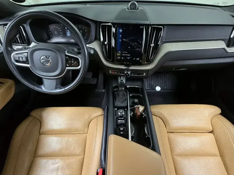 2018 Volvo XC60 с пробегом 61 275 км