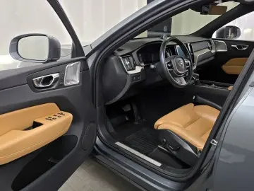 2018 Volvo XC60 с пробегом 61 275 км