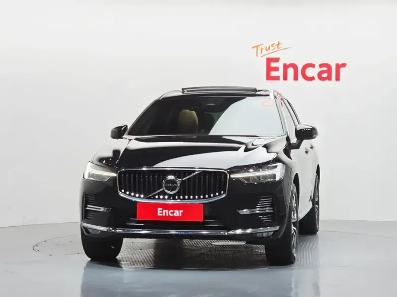 2023 Volvo XC60 с пробегом 21 811 км