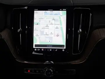 2023 Volvo XC60 с пробегом 21 811 км