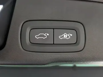 2023 Volvo XC60 с пробегом 21 811 км