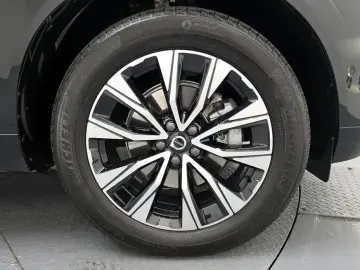 2023 Volvo XC60 с пробегом 21 811 км