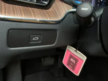 2023 Volvo XC60 с пробегом 21 811 км