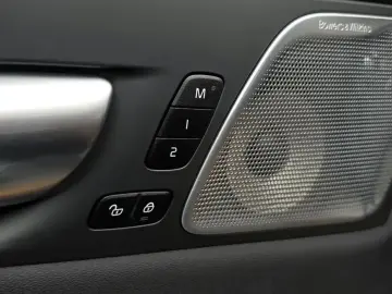 2023 Volvo XC60 с пробегом 21 811 км